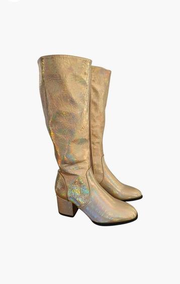 Comfortabele goudkleurige/holografische disco-laarzen beschikbaar voor biedingen