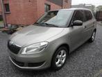 Skoda Fabia 1,2 Benzine 12/2014, Boîte manuelle, 5 portes, Carnet d'entretien, USB