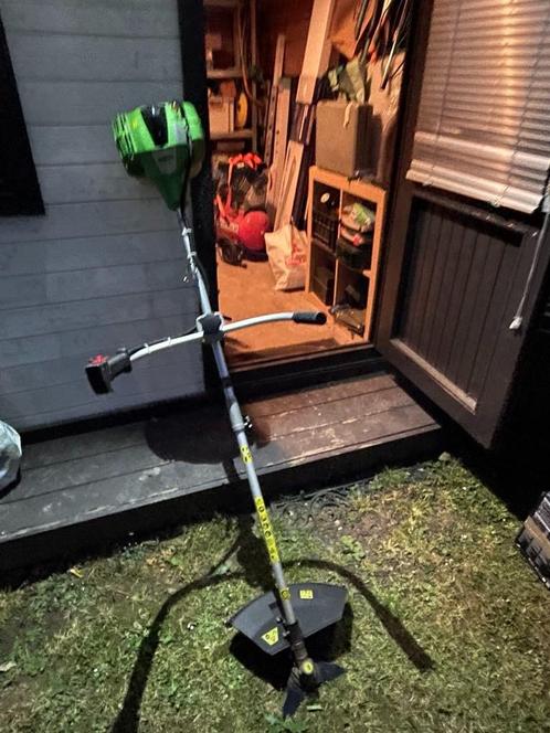 Florabest FBS 43 A1 bosmaaier + set met 4 messen, Tuin en Terras, Bosmaaiers, Zo goed als nieuw, Benzine, Ophalen
