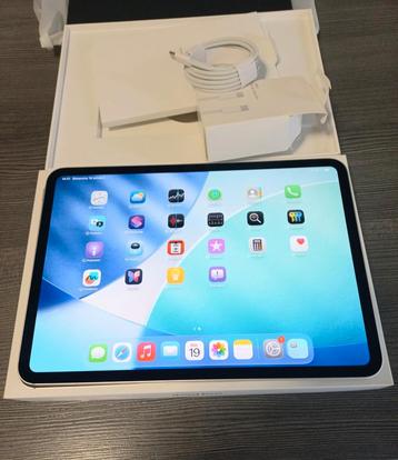 Ipad Pro M4 256gb avec Apple Cover Garantie 09/2027 beschikbaar voor biedingen