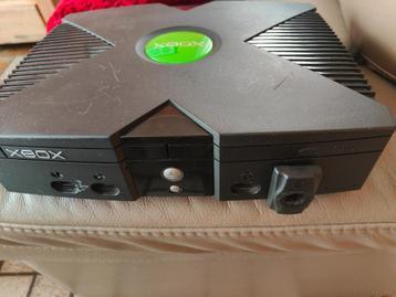 xbox classic console + toebehoren beschikbaar voor biedingen