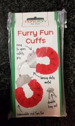 Toy Joy furry fun cuffs - pluche rode handboeien verstelbaar, Hobby en Vrije tijd, Nieuw, Ophalen of Verzenden, Erotische speeltjes