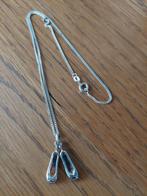 Zilveren ketting + 2 zilveren schoentjes!!, Ophalen, Zilver