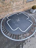 Trampoline, Enlèvement