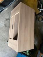 Tv kast op wieltjes, Ophalen