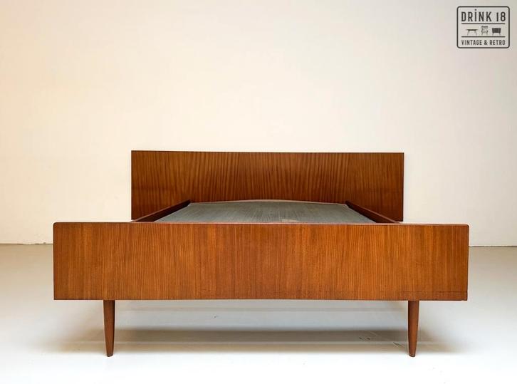 Tweepersoonsbed - Kempkens Meubelfabriek, Antiek en Kunst, Curiosa en Brocante, Ophalen