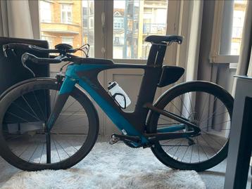 Felt ia triathlon bicycle 11speed Di2 beschikbaar voor biedingen