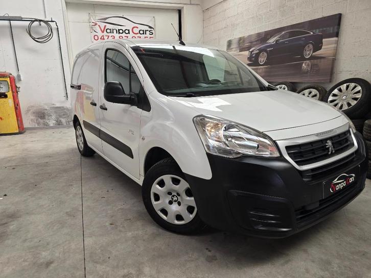 1. Peugeot Partner 1.6 BHDI - 3 Zitplaatsen - Navigatie, Auto's, Bestelwagens en Lichte vracht, Bedrijf, Te koop, ABS, Airbags
