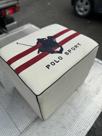 Polo sport poef beschikbaar voor biedingen