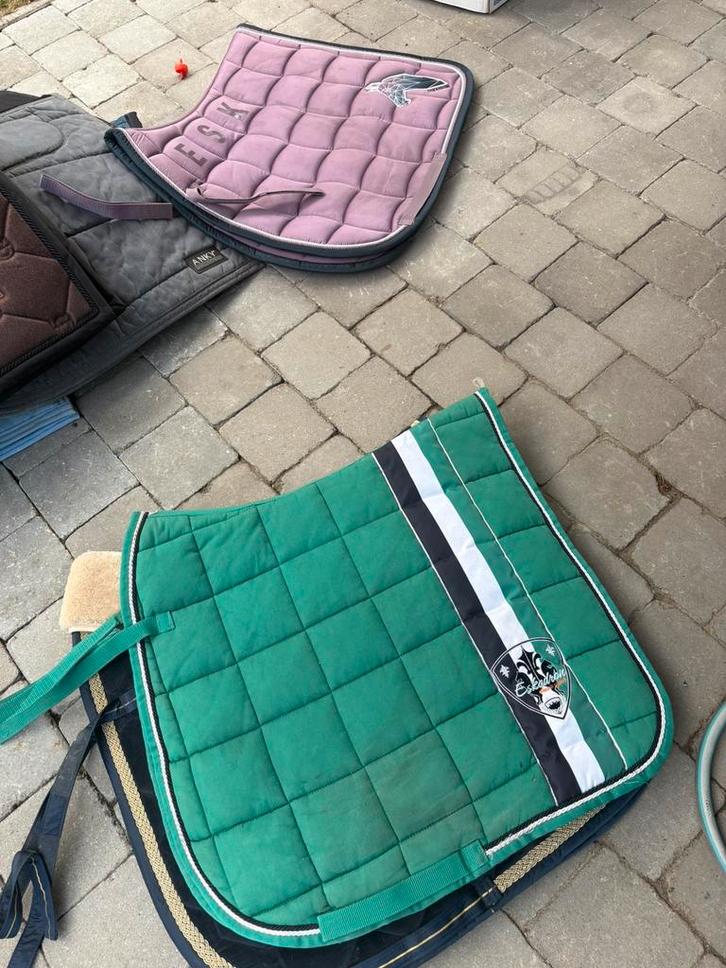 Verschillende zadeldoeken/ sets te koop voor een mooie prijs, Dieren en Toebehoren, Paarden en Pony's | Dekens en Dekjes, Gebruikt