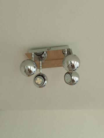 Verlichtingsarmaturen: plafondspot, 4-lamps. 2 stuks beschik beschikbaar voor biedingen