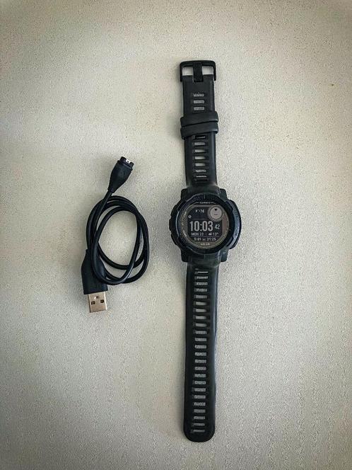 VERKOCHT – Garmin Instinct 2 Solar, Handtassen en Accessoires, Sporthorloges, Gebruikt, Zwart, Afstand, Calorieverbanding, Conditie