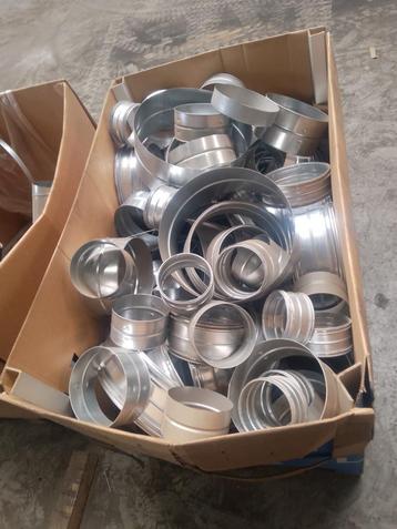 Lot : Ventilatie afzuiging buizen bochten moffen reducties beschikbaar voor biedingen