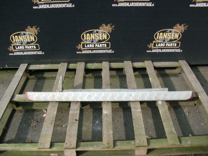 Defender 90" Puma sill met traanplaat RTC6205 RTC6206, Auto-onderdelen, Carrosserie