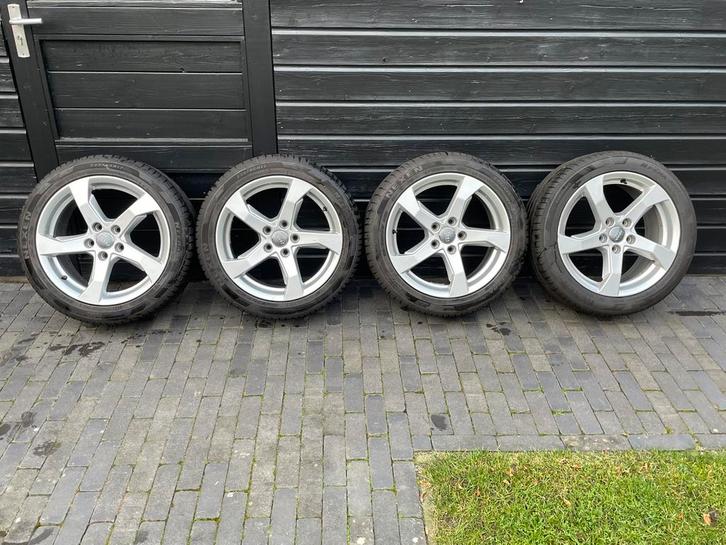 Audi A3 velgen met zomerbanden, Autos : Pièces & Accessoires, Pneus & Jantes, Pneus et Jantes, Pneus été, 17 pouces, 225 mm, Véhicule de tourisme