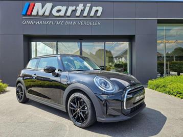 Mini Cooper 1.5iA Automaat / PDC A / Led / Carplay / Vol. ai beschikbaar voor biedingen