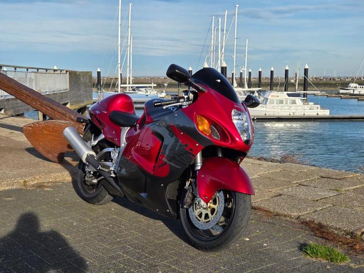 Suzuki GSX1300R Hayabusa - Unrestricted Gen 1 – 13.000km, Motoren, Motoren | Suzuki, Particulier, Super Sport, meer dan 35 kW