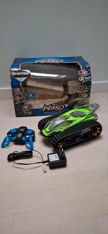 Nikko auto met rupsbanden beschikbaar voor biedingen