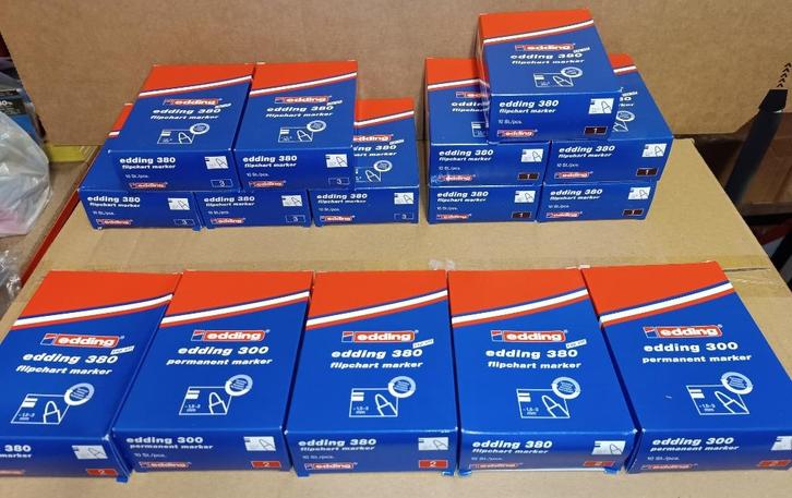 Lot EDDING Flipchart markers blauw, zwart en rood, Diversen, Schoolbenodigdheden, Nieuw, Ophalen