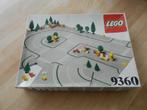 Lego Town DACTA 9360 Roads, Trees, Mail, and phones  1986, Enlèvement ou Envoi, Comme neuf, Ensemble complet, Lego