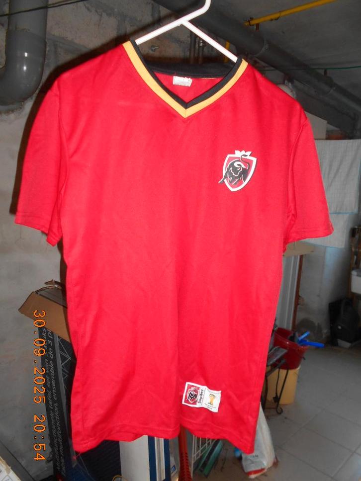 voetbal truitjes en broekjes, Collections, Articles de Sport & Football, Enlèvement ou Envoi