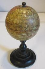 exceptionnel super petit globe globe Lebeque 139, Envoi