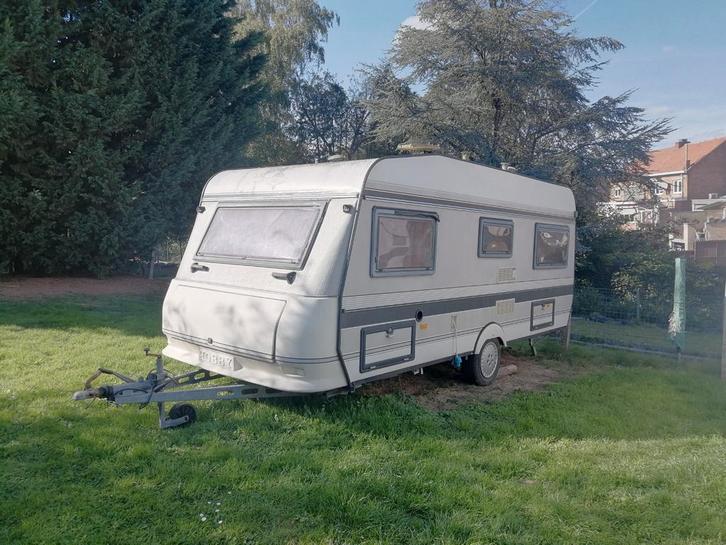 Caravan zonder papieren, vaste plaats, Caravans en Kamperen, Caravans, Particulier, Hobby, Vast bed, Ophalen
