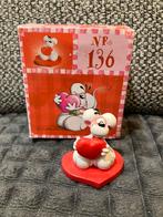 Figurine collection Diddl  cœur numéro 136 dans une boîte, Collections, Enlèvement ou Envoi, Diddl, Comme neuf