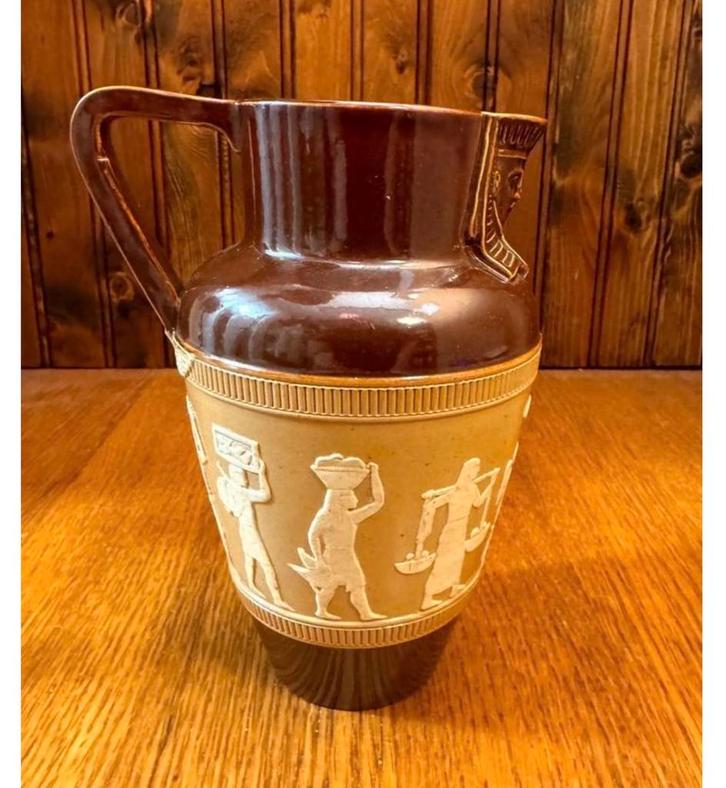 Antieke Doulton Lambeth Kan Egyptisch old 1895 Royal Doulton, Antiek en Kunst, Antiek | Servies los, Ophalen of Verzenden