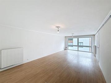 Studio te huur in Roeselare, 2 slpks beschikbaar voor biedingen