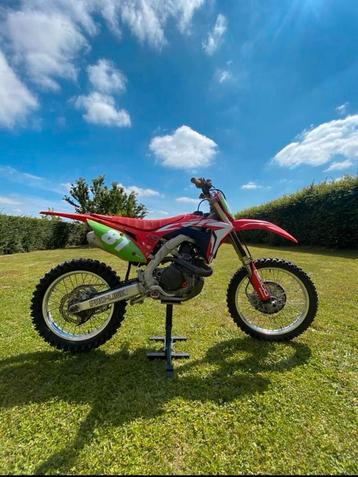 Honda crf450 beschikbaar voor biedingen