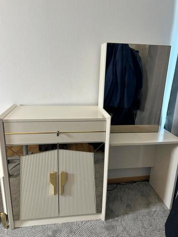 Meuble/coiffeuse, Enlèvement, Comme neuf