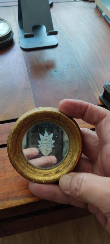 Miroir ancien, feuille d'or. 8 cm, verre miroir 5 cm