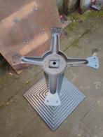 Bistro tafeltjes met gietijzeren voet, Ophalen, Gebruikt, Metaal of Aluminium, Vierkant