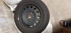 4 pneus hiver Continental 205/55 R16 sur jantes en tôle, Auto-onderdelen, Banden en Velgen, Ophalen, Gebruikt