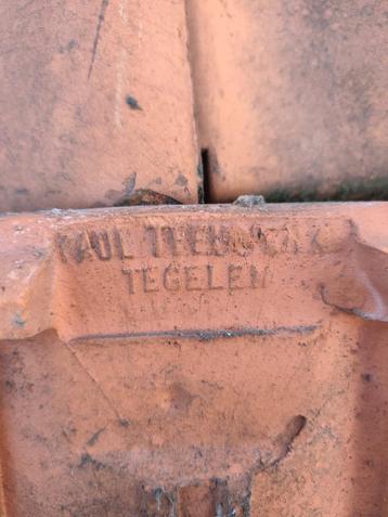 Gezocht dakpannen zoals deze beschikbaar voor biedingen