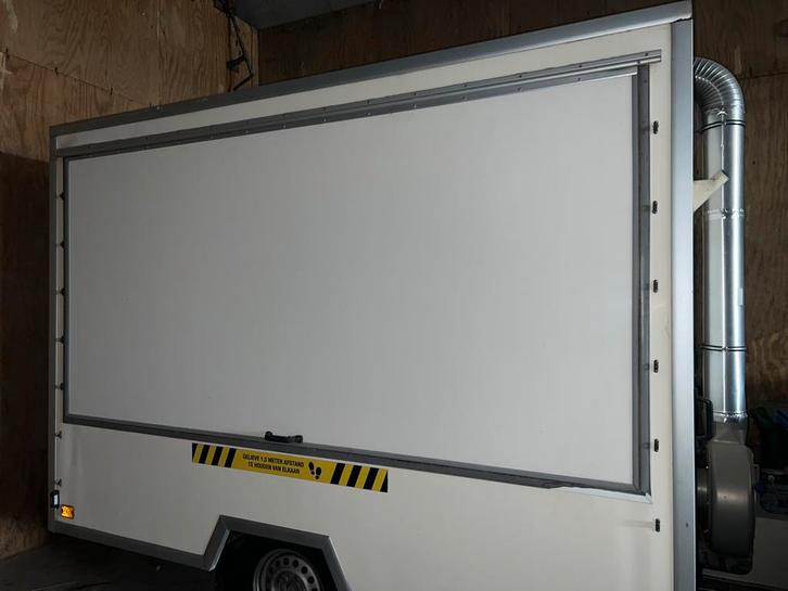 Foodtruck met 3 pot friteuse PERFECTA, Zakelijke goederen, Horeca | Food, Diepvries, Ophalen