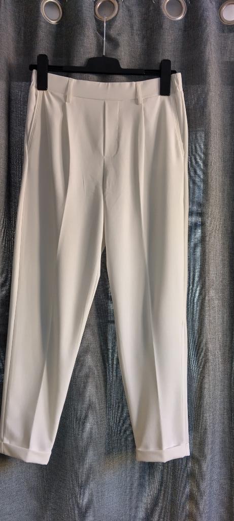 witte broek bershka, Kleding | Dames, Broeken en Pantalons, Zo goed als nieuw, Maat 38/40 (M), Wit, Lang, Verzenden