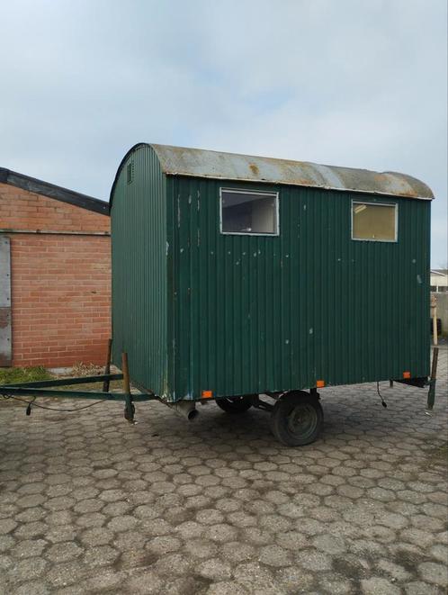 bouwkeet, schaftkeet, wc/douche werfkeet met gewone trekhaak, Caravans en Kamperen, Caravans, Particulier, 750 - 1000 kg, Douche