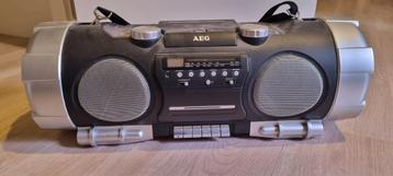 AEG radio  beschikbaar voor biedingen