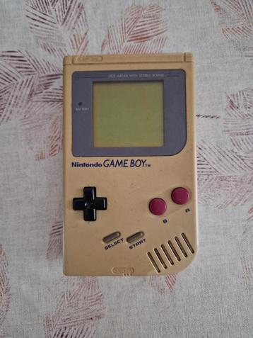 
Gameboy Original in goede staat te koop. beschikbaar voor biedingen