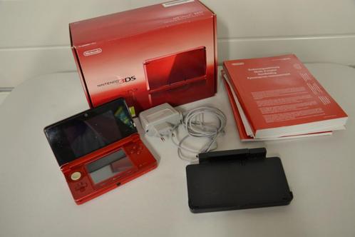 Nintendo 3DS rood, Consoles de jeu & Jeux vidéo, Consoles de jeu | Nintendo DS, Utilisé, Rouge, Enlèvement