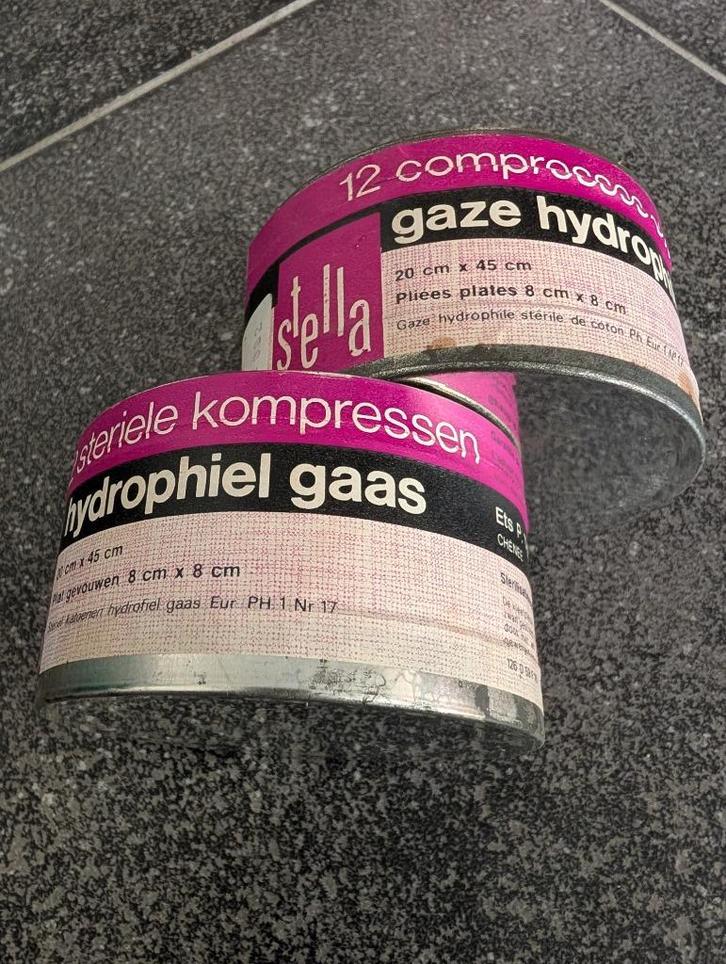 Oude metalen doos voor kompressen, Verzamelen, Blikken, Nieuw, Overige, Overige merken, Ophalen of Verzenden