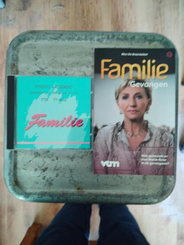 Familie pakket (6 boeken + CD), Livres, Chick lit, Comme neuf, Envoi