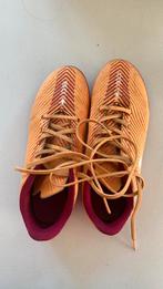 Voetbalschoenen kipsta - maat 35, Sport en Fitness, Voetbal, Ophalen, Gebruikt, Schoenen