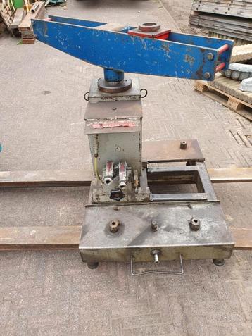 putkrik verrijdbaar krik beschikbaar voor biedingen