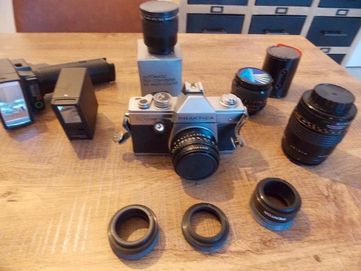 Vintage fototoestel PRAKTICA + gratis Sunpack auto 3075G, Verzamelen, Foto-apparatuur en Filmapparatuur, Fototoestel, 1980 tot heden