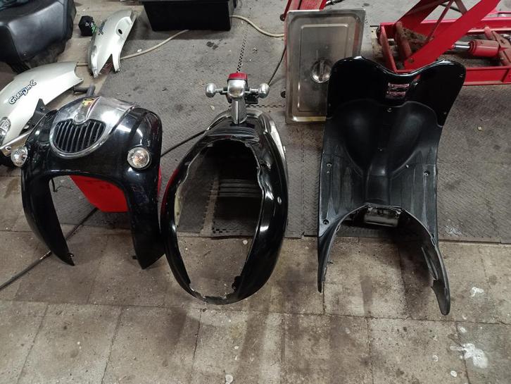 Retro scooter kappen gebruikt zwart, Fietsen en Brommers, Brommeronderdelen | Scooters, Gebruikt, Overige merken, Kap, Ophalen of Verzenden