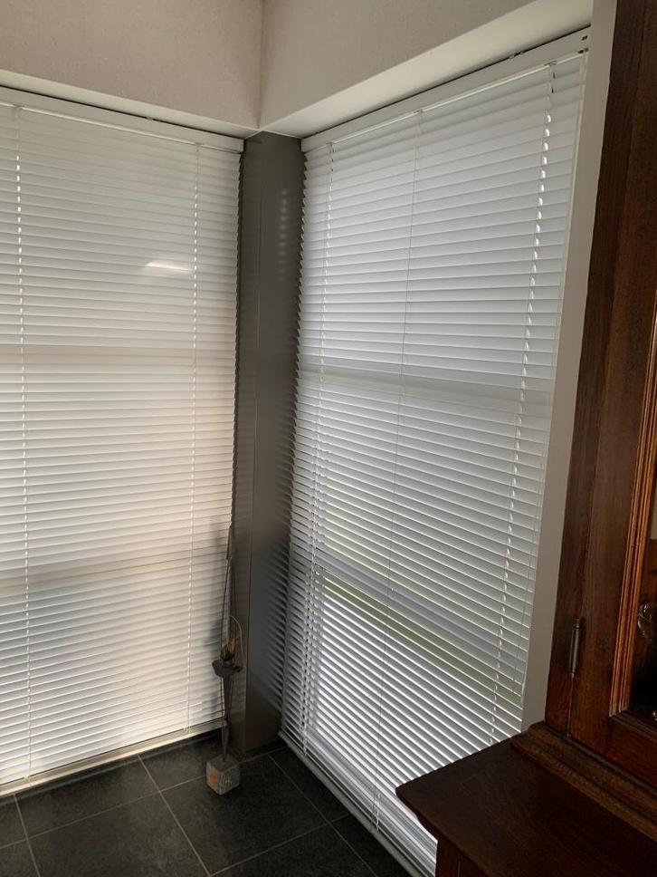 luxaflex lamellen, Huis en Inrichting, Stoffering | Gordijnen en Lamellen, Zo goed als nieuw, 200 cm of meer, Wit, Ophalen