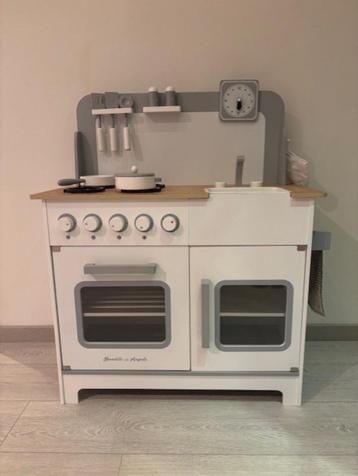 Speelkeuken beschikbaar voor biedingen